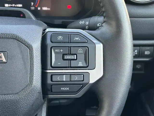 トヨタ ランドクルーザー ２５０ VX 福岡県 2024(令6)年 1.9万km ブラック ワンオーナー/純正メーカーナビ【AM/FM/BT/フルセグTV】/モデリスタエアロ/サンルーフ/レーダークルーズコントロール/アラウンドビューモニター/ブラインドスポットモニター/トヨタチームメイト/TOYOTA　SAFETY　SENSE/-プリクラッシュセーフティ/-レーントレーシングアシスト/-レーンディパーチャーアラート/-アダプティブハイビームシステム／オートマチックハイビーム/-ロードサインアシスト/-ドライバー異常時対応システム/-プロアクティブドライビングアシスト/-発進遅れ告知機能：先行車/-緊急時操舵支援（アクティブ操舵機能付）/-フロントクロストラフィックアラート/-レーンチェンジアシスト/ビルトインETC2.0/運転席・助手席シートヒーター/運転席・助手席エアシート/運転席パワーシート/デジタルインナーミラー/電動リアゲート/保証書/取扱説明書
