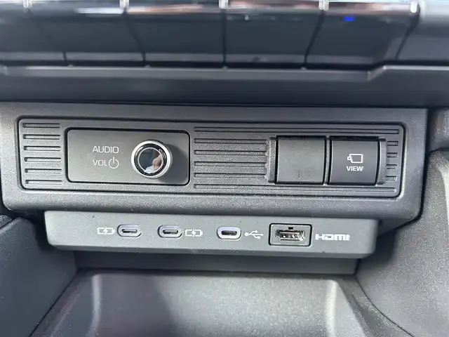 トヨタ ランドクルーザー ２５０ VX 福岡県 2024(令6)年 1.9万km ブラック ワンオーナー/純正メーカーナビ【AM/FM/BT/フルセグTV】/モデリスタエアロ/サンルーフ/レーダークルーズコントロール/アラウンドビューモニター/ブラインドスポットモニター/トヨタチームメイト/TOYOTA　SAFETY　SENSE/-プリクラッシュセーフティ/-レーントレーシングアシスト/-レーンディパーチャーアラート/-アダプティブハイビームシステム／オートマチックハイビーム/-ロードサインアシスト/-ドライバー異常時対応システム/-プロアクティブドライビングアシスト/-発進遅れ告知機能：先行車/-緊急時操舵支援（アクティブ操舵機能付）/-フロントクロストラフィックアラート/-レーンチェンジアシスト/ビルトインETC2.0/運転席・助手席シートヒーター/運転席・助手席エアシート/運転席パワーシート/デジタルインナーミラー/電動リアゲート/保証書/取扱説明書