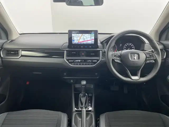 ホンダ ＷＲ－Ｖ Z 群馬県 2024(令6)年 0.8万km メテオロイドグレーメタリック 純正８型ナビ　バックカメラ　パドルシフト　前後ドライブレコーダー　ＥＴＣ　ハーフレザーシート　革巻きステアリング　アダプティブクルーズコントロール　衝突被害軽減ブレーキ　ＬＥＤ　スマートキー　禁煙車