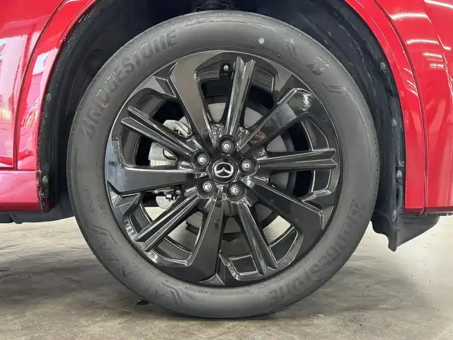 マツダ ＣＸ－６０ XD HV エクスクルーシブスポーツ 三重県 2022(令4)年 3.6万km ソウルレッドクリスタルM ディーゼルターボ・マイルドHV/4WD/MTモード付8AT/12.3型ナビ/（AM/FM/USB/HDMI/CarPlay/AndroidAuto/Bluetooth/TV）/360ビュー・モニター/ドライブレコーダー前後/ETC/i-ACTIVSENSE/・スマートブレーキサポート/・レーダークルーズコントロール/・クルージング&トラフィックサポート/・ドライバー異常時対応システム/・ドライバーモニタリング/・レーンキープアシストシステム/・ブラインドスポットモニタリング/・クロストラフィックアラート（前後）/・パーキングセンサー（前後）/・ヒルディセントコントロール/など/装備/・【OP】ドライバー・パーソナライゼーション・システムパッケージ（自動ドライビングポジション調整、エントリーアシスト）/・ナッパレザーシート（ブラック）/・ハンズフリーパワーリフトゲート/・シートヒーター（D/N/2nd）/・シートベンチレーション（D/N）/・ステアリングヒーター/・パワーシート（Dメモリー付10way/N10way）/・HUD/・AC100Vコンセント&ワイヤレス充電/・LEDヘッドライト/・純正20inAW/・保/取/ナビ取/・スマートキーx2/・純正キャリアベース（車載）/など