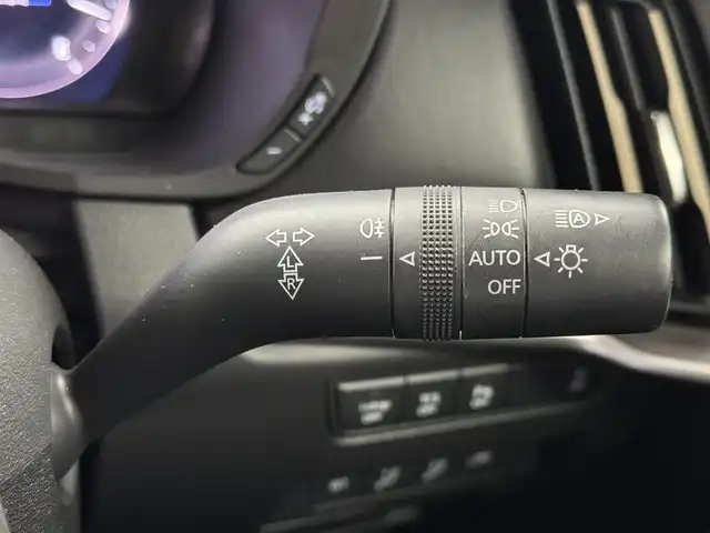 マツダ ＣＸ－６０ XD HV エクスクルーシブスポーツ 三重県 2022(令4)年 3.6万km ソウルレッドクリスタルM ディーゼルターボ・マイルドHV/4WD/MTモード付8AT/12.3型ナビ/（AM/FM/USB/HDMI/CarPlay/AndroidAuto/Bluetooth/TV）/360ビュー・モニター/ドライブレコーダー前後/ETC/i-ACTIVSENSE/・スマートブレーキサポート/・レーダークルーズコントロール/・クルージング&トラフィックサポート/・ドライバー異常時対応システム/・ドライバーモニタリング/・レーンキープアシストシステム/・ブラインドスポットモニタリング/・クロストラフィックアラート（前後）/・パーキングセンサー（前後）/・ヒルディセントコントロール/など/装備/・【OP】ドライバー・パーソナライゼーション・システムパッケージ（自動ドライビングポジション調整、エントリーアシスト）/・ナッパレザーシート（ブラック）/・ハンズフリーパワーリフトゲート/・シートヒーター（D/N/2nd）/・シートベンチレーション（D/N）/・ステアリングヒーター/・パワーシート（Dメモリー付10way/N10way）/・HUD/・AC100Vコンセント&ワイヤレス充電/・LEDヘッドライト/・純正20inAW/・保/取/ナビ取/・スマートキーx2/・純正キャリアベース（車載）/など