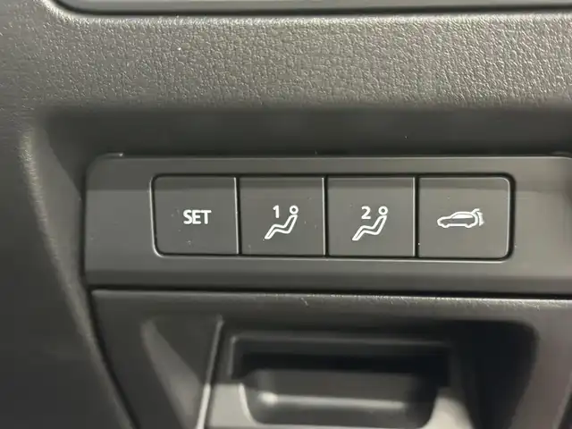 マツダ ＣＸ－６０ XD HV エクスクルーシブスポーツ 三重県 2022(令4)年 3.6万km ソウルレッドクリスタルM ディーゼルターボ・マイルドHV/4WD/MTモード付8AT/12.3型ナビ/（AM/FM/USB/HDMI/CarPlay/AndroidAuto/Bluetooth/TV）/360ビュー・モニター/ドライブレコーダー前後/ETC/i-ACTIVSENSE/・スマートブレーキサポート/・レーダークルーズコントロール/・クルージング&トラフィックサポート/・ドライバー異常時対応システム/・ドライバーモニタリング/・レーンキープアシストシステム/・ブラインドスポットモニタリング/・クロストラフィックアラート（前後）/・パーキングセンサー（前後）/・ヒルディセントコントロール/など/装備/・【OP】ドライバー・パーソナライゼーション・システムパッケージ（自動ドライビングポジション調整、エントリーアシスト）/・ナッパレザーシート（ブラック）/・ハンズフリーパワーリフトゲート/・シートヒーター（D/N/2nd）/・シートベンチレーション（D/N）/・ステアリングヒーター/・パワーシート（Dメモリー付10way/N10way）/・HUD/・AC100Vコンセント&ワイヤレス充電/・LEDヘッドライト/・純正20inAW/・保/取/ナビ取/・スマートキーx2/・純正キャリアベース（車載）/など