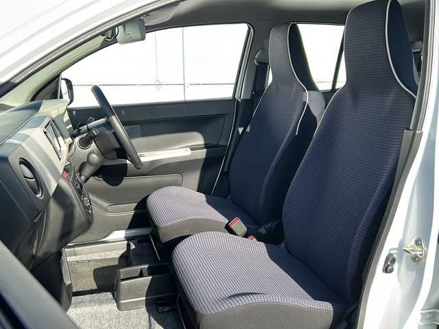 スズキ アルト L 岩手県 2020(令2)年 5万km スペリアホワイト ナビ　バックカメラ　Bluetooth　CD/DVD再生　フルセグ　USB接続　ETC　ドライブレコーダー　シートヒーター　前後コーナーセンサー　リモコンキー　純正フロアマット　アイドリングストップ