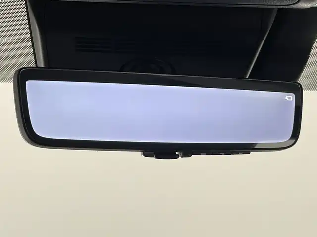 トヨタ ヴェルファイア ハイブリット Z プレミア 愛知県 2023(令5)年 2.8万km プラチナホワイトパールマイカ 純正１４型ナビ　左右独立ムーンルーフ　トヨタチームメイト　アドバンスドパーク　ユニバーサルステップ　全方位カメラ　茶革シート　デジタルインナーミラー　ＨＵＤ　ＢＳＭ　ワイヤレス充電　衝突軽減　レーダークルーズコントロール　AC１００V電源　パドルシフト　ETC２．０　シートヒーター　シートベンチレーション　ハンドルヒーター　パワーバックドア　パワーシート　メモリシート　HDMI、USBポート　自動駐車パーキングアシスト　コーナーセンサー　電動パーキング　LEDオートライト