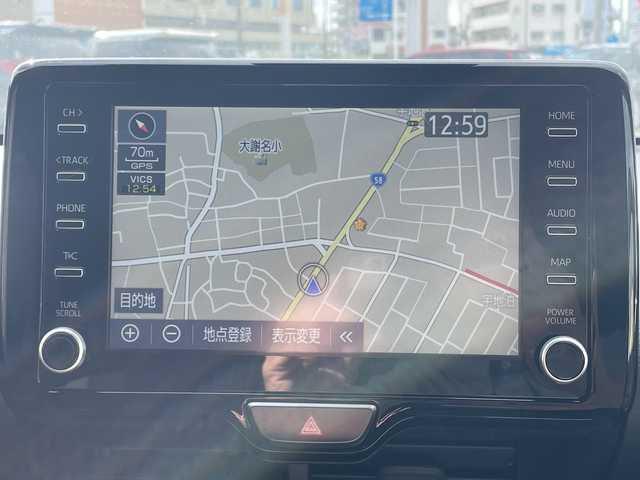 トヨタ ヤリス G 沖縄県 2022(令4)年 0.9万km ブラック メーカーオプションディスプレイナビ　/オーディオ（Ｂｌｕｅｔｏｏｔｈ、ＵＳＢ）/全方位カメラ　/トヨタセーフティセンス/プリクラッシュブレーキ/レーンアシスト/オートハイビーム/後方衝突被害軽減サポート/クルーズコントロール　/コーナーセンサー　/スマートキー　/プッシュスタート　/ビルトインＥＴＣ　/ドライブレコーダー/ウィンカーミラー/スペアキー/ドアバイザー
