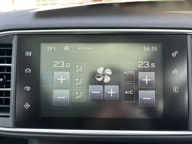 プジョー ３０８ アリュール 東京都 2016(平28)年 7.3万km 白 ディーラー車/パノラミックガラスルーフ/ディスプレイオーディオ/純正CDデッキ/バックカメラ/純正１６インチアルミ/パドルシフト/クルーズコントロール/ETC/エンジンプッシュボタン/スペアキー１本/ABS/Wエアバック/保証書/取説