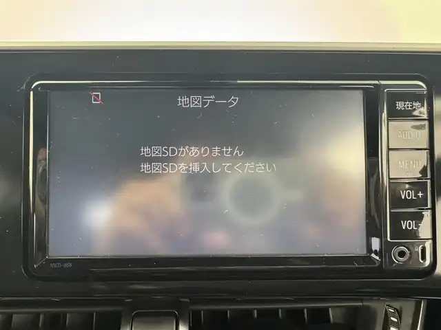トヨタ Ｃ－ＨＲ G 愛知県 2017(平29)年 7.8万km ホワイトパールクリスタルシャイン TRDフルエアロ/TRDマッドフラップ/純正７インチSDナビ/（DVD/CD/BT/SD/フルセグTV）/バックカメラ/合皮シート/前席シートヒーター/ETC/トヨタセーフティセンス/・衝突被害軽減システム/・ブラインドスポットモニター/・リアクロストラフィックアラート/・レーダークルーズコントロール/EVモード/純正18インチAW/ドアバイザー