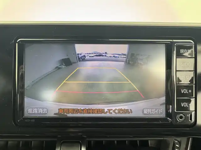 トヨタ Ｃ－ＨＲ G 愛知県 2017(平29)年 7.8万km ホワイトパールクリスタルシャイン TRDフルエアロ/TRDマッドフラップ/純正７インチSDナビ/（DVD/CD/BT/SD/フルセグTV）/バックカメラ/合皮シート/前席シートヒーター/ETC/トヨタセーフティセンス/・衝突被害軽減システム/・ブラインドスポットモニター/・リアクロストラフィックアラート/・レーダークルーズコントロール/EVモード/純正18インチAW/ドアバイザー