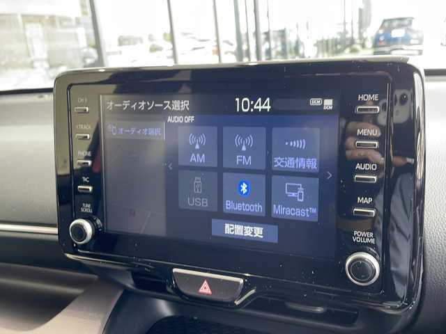 トヨタ ヤリス ハイブリッド G 愛知県 2021(令3)年 2.3万km センシュアルレッドマイカ 衝突軽減システム/純正ディスプレイオーディオ（ナビあり）/全方位カメラ/レーダークルーズコントロール/シートヒーター/Bluetooth/バックカメラ/コーナーセンサー/LEDヘッドライト/ドライブレコーダー/ETC/ステアリングスイッチ/スマートキー/プッシュスタート