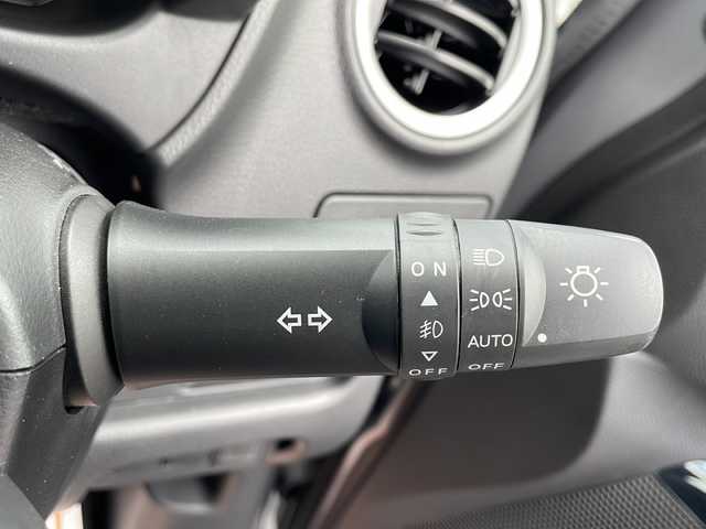 日産 デイズ ハイウェイスターX 新潟県 2018(平30)年 2.3万km チタニウムグレーメタリック 純正ナビ/（Bluetooth・フルセグ）/衝突軽減/全周囲カメラ/ETC/プッシュスタート/アイドリングストップ/シガーソケット/フロアマット/HIDヘッドライト/フォグランプ/ウィンカーミラー/電格ミラー/ドアバイザー/スペアキー×１