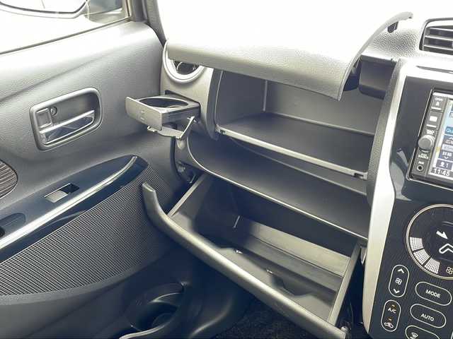 日産 デイズ ハイウェイスターX 新潟県 2018(平30)年 2.3万km チタニウムグレーメタリック 純正ナビ/（Bluetooth・フルセグ）/衝突軽減/全周囲カメラ/ETC/プッシュスタート/アイドリングストップ/シガーソケット/フロアマット/HIDヘッドライト/フォグランプ/ウィンカーミラー/電格ミラー/ドアバイザー/スペアキー×１