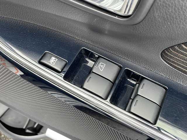 日産 デイズ ハイウェイスターX 新潟県 2018(平30)年 2.3万km チタニウムグレーメタリック 純正ナビ/（Bluetooth・フルセグ）/衝突軽減/全周囲カメラ/ETC/プッシュスタート/アイドリングストップ/シガーソケット/フロアマット/HIDヘッドライト/フォグランプ/ウィンカーミラー/電格ミラー/ドアバイザー/スペアキー×１