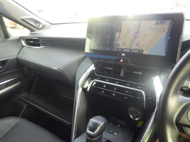 トヨタ ハリアー Z レザーパッケージ 千葉県 2020(令2)年 5.3万km プレシャスブラックパール Toyota Safety Sense/・プリクラッシュセーフティ/・レーンディパーチャーアラート/・オートハイビーム/・レーダークルーズコントロール/・ブラインドスポットモニター/ヘッドアップディスプレイ/パワーバックドア/レザーシート/前席パワーシート/エアシート/シートヒーター/デジタルインナーミラー/置くだけ充電/JBLスピーカー/12.3インチ純正コネクティッドナビ/地デジTV/【Bluetooth接続】/バックカメラ/革巻きステアリング/ステアリングヒーター/ステアリングスイッチ/ETC（2.0）/LEDヘッドライト/LEDフォグライト/ウインカーミラー/クリアランスソナー/純正19インチアルミホイル/サイド/カーテンエアバッグ/スマートキー
