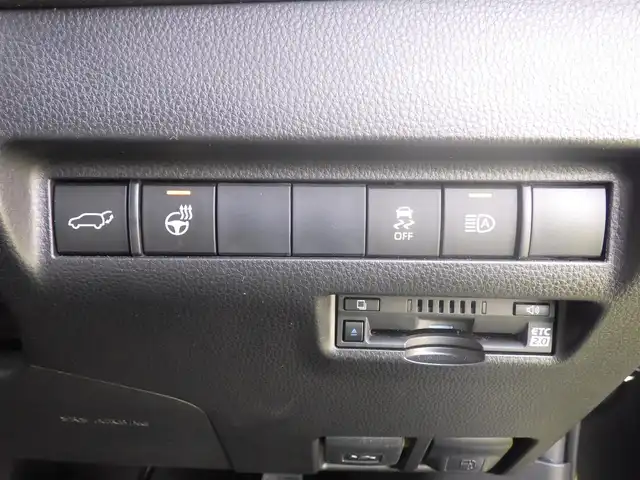 トヨタ ハリアー Z レザーパッケージ 千葉県 2020(令2)年 5.3万km プレシャスブラックパール Toyota Safety Sense/・プリクラッシュセーフティ/・レーンディパーチャーアラート/・オートハイビーム/・レーダークルーズコントロール/・ブラインドスポットモニター/ヘッドアップディスプレイ/パワーバックドア/レザーシート/前席パワーシート/エアシート/シートヒーター/デジタルインナーミラー/置くだけ充電/JBLスピーカー/12.3インチ純正コネクティッドナビ/地デジTV/【Bluetooth接続】/バックカメラ/革巻きステアリング/ステアリングヒーター/ステアリングスイッチ/ETC（2.0）/LEDヘッドライト/LEDフォグライト/ウインカーミラー/クリアランスソナー/純正19インチアルミホイル/サイド/カーテンエアバッグ/スマートキー