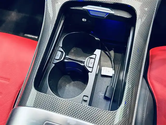 メルセデス・ベンツ Ｃ２００ アバンギャルド AMGライン 大阪府 2022(令4)年 1.2万km パール AMGラインP/レザーエクスクルーシブP/ベーシックP/レーダーセーフティP/HUD/赤黒革/メモリ付きパワーシート/シートヒーター/純正ナビ/TV/360度カメラ/applecarplay/ACC/ブラインドスポット/純正18インチAW/LEDヘッドライト/アンビエントライト/電動リアゲート
