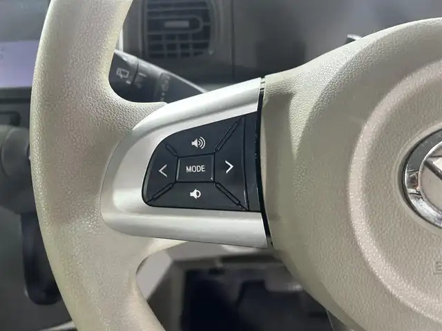 ダイハツ タント X 佐賀県 2016(平28)年 8.5万km パールホワイトⅢ 純正7インチナビ/フルセグTV/CD/DVD/Bluetooth/バックカメラ/横滑り防止装置/オートライト/助手席側パワースライドドア/前後ドライブレコーダー/ベンチシート/ステアリングスイッチ/純正フロアマット/プッシュスタート/スマートキー/スペアキー×1