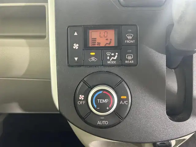 ダイハツ タント X 佐賀県 2016(平28)年 8.5万km パールホワイトⅢ 純正7インチナビ/フルセグTV/CD/DVD/Bluetooth/バックカメラ/横滑り防止装置/オートライト/助手席側パワースライドドア/前後ドライブレコーダー/ベンチシート/ステアリングスイッチ/純正フロアマット/プッシュスタート/スマートキー/スペアキー×1