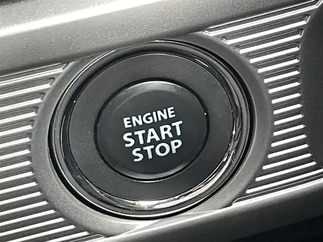 スズキ スペーシア ギア HYBRID XZ 滋賀県 2022(令4)年 4.9万km シフォンアイボリーM 社外7インチナビ/(Bluetooth/CD/DVD/フルセグTV/iPod/SD/USB)/バックカメラ/追従クルーズコントロール/レーンキープアシスト/衝突軽減ブレーキ/両側パワースライドドア/LEDヘッドライト/オートライト/オートマチックハイビーム/D/Nシートヒーター/前後純正ドライブレコーダー/ビルトインETC/ヘッドアップディスプレイ/純正フロアマット/後席サンシェード/プッシュスタート/スマートキー/ステアリングリモコン