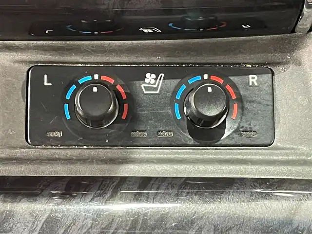 トヨタ アルファード S Cパッケージ 愛知県 2020(令2)年 2.2万km ブラック 純正9インチナビ/（Bluetooth/AM/FM/フルセグTV）/サンルーフ/フリップダウンモニター/衝突軽減ブレーキ/両側電動スライドドア/レーダークルーズコントロール/シートヒーター/エアシート/LEDヘッドライト/ETC/バックカメラ/ドライブレコーダー/デジタルインナーミラー/ブラインドスポットモニター/ステアリングヒーター/パワーシート/電動リアゲート/コーナーセンサー/スマートキー/純正18インチAW