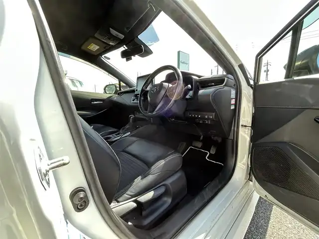 トヨタ カローラツーリング ハイブリッド ダブルバイビー 鳥取県 2020(令2)年 4.5万km ホワイトパールクリスタルシャイン 4・W・D/純正9型ナビ/フルセグ/DVD/CD/BT/USB/バックカメラ・ビルトインETC/前後ドライブレコーダー/ハーフレザーシート/前席シートヒーター/ステアリングヒーター/モデリスタエアロパーツ/トヨタセーフティセンス/レーダークルーズコントロール/レーンキープアシスト/LEDヘッドライト/LEDフォグライト/純正17インチアルミホイール/プッシュエンジンスタート/フロアマット/ドアバイザー/保証書/スペアキー