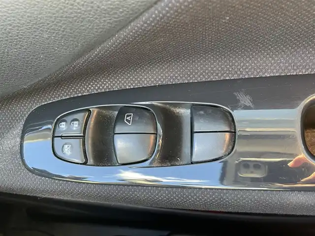 日産 セレナ ハイウェイスター S HV エアロ 群馬県 2013(平25)年 10万km ブリリアントホワイトパール (株)IDOMが運営する【じしゃロン伊勢崎店】の自社ローン専用車両になりますこちらは現金またはオートローンご利用時の価格です。自社ローンご希望の方は別途その旨お申付け下さいアルパイン8インチナビ（VIE-X088V5）/フルセグTV/CD/DVD/SD/BT/アルパインフリップダウンモニター/バックカメラ/ドライブレコーダー/ETC/スマートキー/両側パワースライドドア/アイドリングストップ/フロント/サイドエアロ/オートライト/キセノンヘッドライト