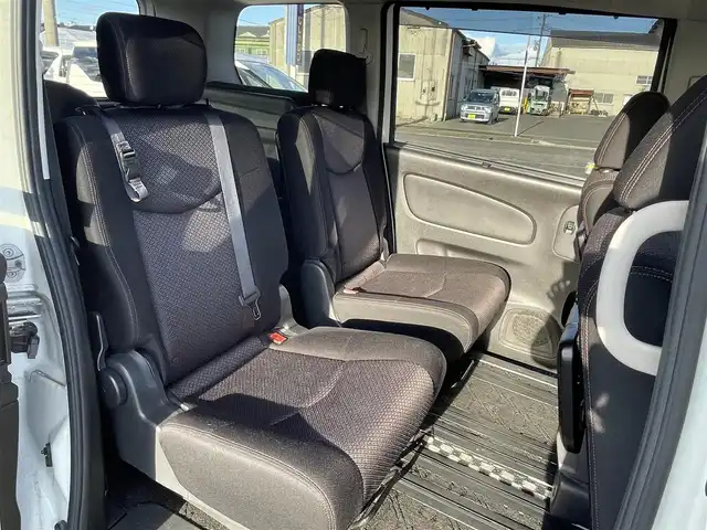 日産 セレナ ハイウェイスター S HV エアロ 群馬県 2013(平25)年 10万km ブリリアントホワイトパール (株)IDOMが運営する【じしゃロン伊勢崎店】の自社ローン専用車両になりますこちらは現金またはオートローンご利用時の価格です。自社ローンご希望の方は別途その旨お申付け下さいアルパイン8インチナビ（VIE-X088V5）/フルセグTV/CD/DVD/SD/BT/アルパインフリップダウンモニター/バックカメラ/ドライブレコーダー/ETC/スマートキー/両側パワースライドドア/アイドリングストップ/フロント/サイドエアロ/オートライト/キセノンヘッドライト