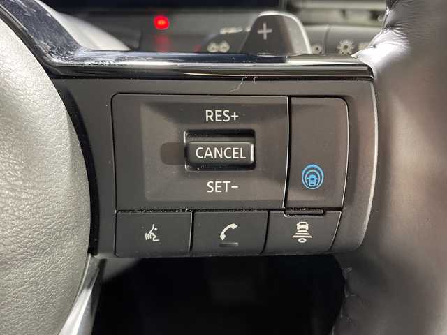 日産 セレナ ハイウェイスター V 神奈川県 2022(令4)年 1.3万km ミディアムブルーメタリック コネクトナビゲーションシステム/総合型インターフェーズ12.3型ディスプレイ/メモリーナビ/純正フリップダウンモニター/フルセグ　AppleCarPlay　Androidauto　AmazonAlexa　USB　HDMI　/両側電動スライドドア/プロパイロット緊急停止支援システム/インテリジェントルームミラー/ワイヤレス充電/360度セーフティアシスト/インテリジェントエマージェンシーブレーキ/前方衝突予測警報/車線逸脱防止支援システム/後側方衝突防止支援システム/ふらつき警報/衝突回避ステアリングアシスト/車線逸脱警報/後退時車両検知警報/踏み間違い衝突防止アシスト/前後ソナー/アイドリングストップ/オートハイビーム/革巻きステアリング/パドルシフト/ブラック合皮/撥水トリコットコンビシート/プラズマクラスター付オートエアコン/全席USB電源ソケット/純正ETC2.0/SOSコール/純正前後ドライブレコーダー【DH5-5】/電動パーキングブレーキ【AVH】/プッシュスタート/インテリジェントキー/アダブティブLEDヘッドランプ/純正16インチアルミホイール