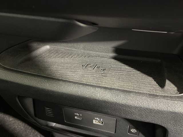 日産 セレナ ハイウェイスター V 神奈川県 2022(令4)年 1.3万km ミディアムブルーメタリック コネクトナビゲーションシステム/総合型インターフェーズ12.3型ディスプレイ/メモリーナビ/純正フリップダウンモニター/フルセグ　AppleCarPlay　Androidauto　AmazonAlexa　USB　HDMI　/両側電動スライドドア/プロパイロット緊急停止支援システム/インテリジェントルームミラー/ワイヤレス充電/360度セーフティアシスト/インテリジェントエマージェンシーブレーキ/前方衝突予測警報/車線逸脱防止支援システム/後側方衝突防止支援システム/ふらつき警報/衝突回避ステアリングアシスト/車線逸脱警報/後退時車両検知警報/踏み間違い衝突防止アシスト/前後ソナー/アイドリングストップ/オートハイビーム/革巻きステアリング/パドルシフト/ブラック合皮/撥水トリコットコンビシート/プラズマクラスター付オートエアコン/全席USB電源ソケット/純正ETC2.0/SOSコール/純正前後ドライブレコーダー【DH5-5】/電動パーキングブレーキ【AVH】/プッシュスタート/インテリジェントキー/アダブティブLEDヘッドランプ/純正16インチアルミホイール