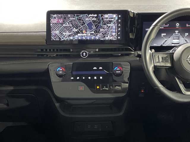 日産 セレナ ハイウェイスター V 神奈川県 2022(令4)年 1.3万km ミディアムブルーメタリック コネクトナビゲーションシステム/総合型インターフェーズ12.3型ディスプレイ/メモリーナビ/純正フリップダウンモニター/フルセグ　AppleCarPlay　Androidauto　AmazonAlexa　USB　HDMI　/両側電動スライドドア/プロパイロット緊急停止支援システム/インテリジェントルームミラー/ワイヤレス充電/360度セーフティアシスト/インテリジェントエマージェンシーブレーキ/前方衝突予測警報/車線逸脱防止支援システム/後側方衝突防止支援システム/ふらつき警報/衝突回避ステアリングアシスト/車線逸脱警報/後退時車両検知警報/踏み間違い衝突防止アシスト/前後ソナー/アイドリングストップ/オートハイビーム/革巻きステアリング/パドルシフト/ブラック合皮/撥水トリコットコンビシート/プラズマクラスター付オートエアコン/全席USB電源ソケット/純正ETC2.0/SOSコール/純正前後ドライブレコーダー【DH5-5】/電動パーキングブレーキ【AVH】/プッシュスタート/インテリジェントキー/アダブティブLEDヘッドランプ/純正16インチアルミホイール