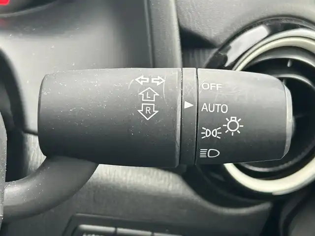 マツダ マツダ２ 15BD 和歌山県 2024(令6)年 0.7万km ディープクリスタルブルーマイカ 純正ナビ/360°モニター/フルセグTV/衝突軽減ブレーキ/ブラインドスポットモニター/レーンキープ/コーナーセンサー/電動格納ミラー/アイドリングストップ/LEDヘッドライト/オートライト