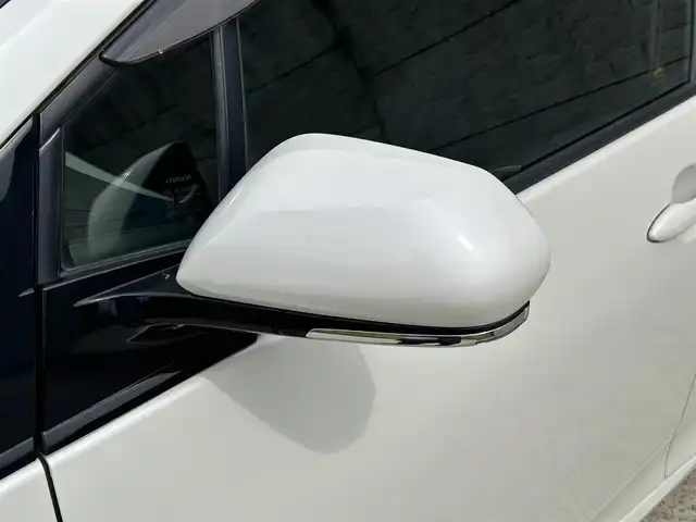 トヨタ プリウス ＰＨＶ A 長崎県 2017(平29)年 9.5万km ホワイトパールクリスタルシャイン 純正ナビ/(BT/フルセグ)/バックカメラ/衝突軽減ブレーキ/レーンアシスト/ブラインドスポットモニター/レーダークルーズ/ETC/シートヒーター/オートライト/社外15インチAW/USB/AUX