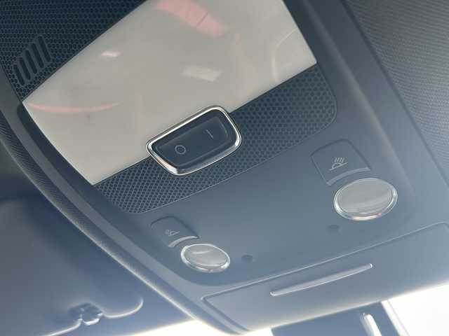 アウディ Ｑ５ 2．0 TFSI クワトロ 福島県 2012(平24)年 9.6万km ファントムブラックパールエフェクト 純正ナビ/フルセグTV/バックカメラ/DVD再生機能あり/ETC/パワーシート/メモリーシート/電動リアゲート/純正フロアマット/電格ミラー/パドルシフト/コーナーセンサー前後/オートライト/ステアリングボタン/電動格納ミラー/パドルシフト/純正AW