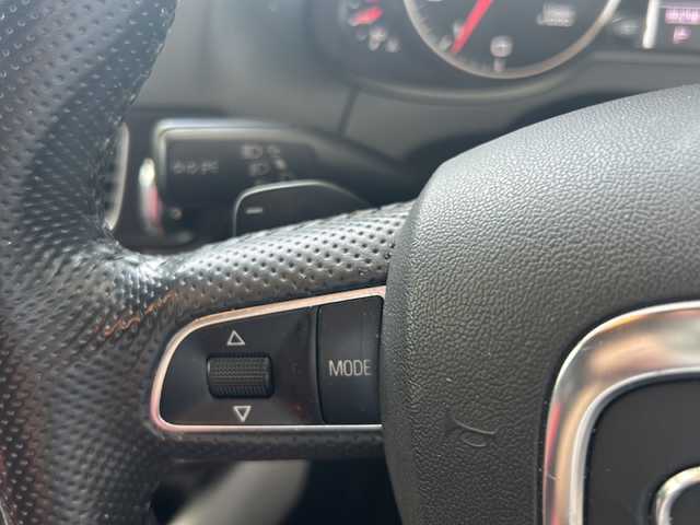 アウディ Ｑ５ 2．0 TFSI クワトロ 福島県 2012(平24)年 9.6万km ファントムブラックパールエフェクト 純正ナビ/フルセグTV/バックカメラ/DVD再生機能あり/ETC/パワーシート/メモリーシート/電動リアゲート/純正フロアマット/電格ミラー/パドルシフト/コーナーセンサー前後/オートライト/ステアリングボタン/電動格納ミラー/パドルシフト/純正AW