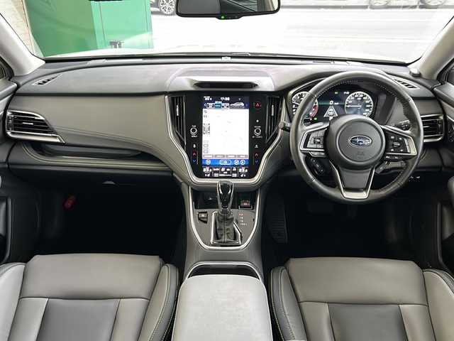 スバル アウトバック X－ブレイクEX 埼玉県 2021(令3)年 1.3万km クリスタルホワイトP メーカーオプション/本革シート/（ブラック/シルバーステッチ）/ハーマン/カードンサウンドシステム/ーーーーーーーーーーーーーーーーーーーーー/11.6インチセンターインフォメーションディスプレイ/&インフォメーションシステム/フルセグテレビ/アイサイト/ターボ/AWD/ルーフレール/純正18インチアルミホイール/アダプティブクルーズコントロール/前席パワーシート /シートヒーター/パワーバックドア/LEDヘッドライト/LEDフォグランプ/バックカメラ/サイドカメラ/USBポート/ETC/ステアリングリモコン/ステアリングヒーター/ミラーヒーター/オートライト/リアコーナーセンサー/スマートキー/プッシュスタート/保証書/取扱説明書
