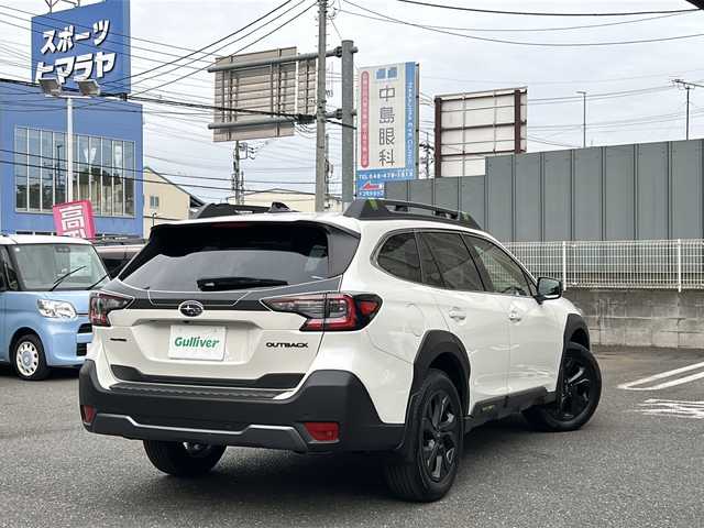 スバル アウトバック X－ブレイクEX 埼玉県 2021(令3)年 1.3万km クリスタルホワイトP メーカーオプション/本革シート/（ブラック/シルバーステッチ）/ハーマン/カードンサウンドシステム/ーーーーーーーーーーーーーーーーーーーーー/11.6インチセンターインフォメーションディスプレイ/&インフォメーションシステム/フルセグテレビ/アイサイト/ターボ/AWD/ルーフレール/純正18インチアルミホイール/アダプティブクルーズコントロール/前席パワーシート /シートヒーター/パワーバックドア/LEDヘッドライト/LEDフォグランプ/バックカメラ/サイドカメラ/USBポート/ETC/ステアリングリモコン/ステアリングヒーター/ミラーヒーター/オートライト/リアコーナーセンサー/スマートキー/プッシュスタート/保証書/取扱説明書