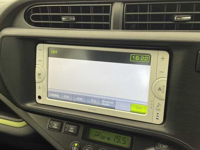 トヨタ アクア S 愛知県 2013(平25)年 2.9万km スーパーレッドⅤ 純正ナビ/ワンセグ/CD/Bluetooth/バックカメラ/ETC/アイドリングストップ/ステアリングスイッチ/スマートキー/プッシュスタート