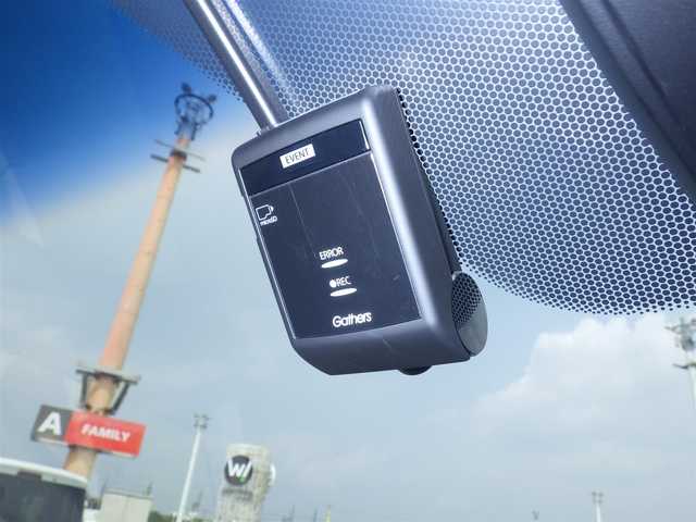 ホンダ ステップワゴン スパーダ ホンダセンシング 千葉県 2018(平30)年 3.7万km プレミアムスパークルブラックパール ホンダセンシング/・衝突軽減ブレーキ（CMBS）/・車線維持支援システム（LKAS）/・アダプティブクルーズコントロール（ACC）/・後方誤発進抑制機能/・誤発進抑制機能/両側パワースライドドア/純正メモリーナビ/地デジTV/【DVD/CD再生機能　Bluetooth接続】/マルチビューカメラシステム/ドライブレコーダー（前後撮影）/革巻きステアリング/ステアリングスイッチ/パドルシフト/ETC/LEDヘッドライト/フォグライト/ウインカーミラー/純正16インチアルミホイル/サイド/カーテンエアバッグ/Honda スマートキー