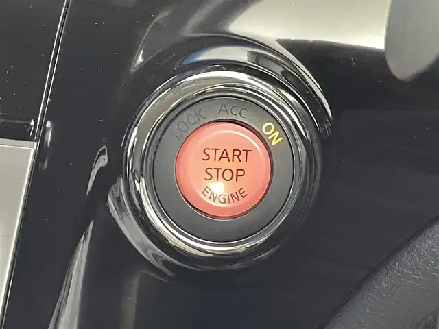 日産 エルグランド 250ハイウェイスターS 福島県 2020(令2)年 3.9万km ファントムブラック セーフティアシスト/・衝突被害軽減ブレーキ/・車線逸脱警報装置/・レーダークルーズコントロール/・踏み間違い防止装置/・ハイビームアシスト/・レーンキープアシスト/社外マルチディスプレイオーディオ/・BT/CD/DVD/AUX/HDMI/USB/FM/AM/・ETC/・前後ドライブレコーダー/・後席用ディスプレイ/片側パワースライドドア/ハーフレザーシート/・サードシート/革張ステアリング/・ステアリングリモコン/プッシュスタート/・スマートキー/・スペアキー1本/電動格納ミラー/・ウィンカーミラー/LEDヘッドライト/・フォグランプ/・オートライト/MTモード付AT/リアカーテン/前後コーナーセンサー/純正フロアマット/純正18インチアルミ/純正サイドエアロ/取扱説明書