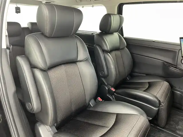 日産 エルグランド 250ハイウェイスターS 福島県 2020(令2)年 3.9万km ファントムブラック セーフティアシスト/・衝突被害軽減ブレーキ/・車線逸脱警報装置/・レーダークルーズコントロール/・踏み間違い防止装置/・ハイビームアシスト/・レーンキープアシスト/社外マルチディスプレイオーディオ/・BT/CD/DVD/AUX/HDMI/USB/FM/AM/・ETC/・前後ドライブレコーダー/・後席用ディスプレイ/片側パワースライドドア/ハーフレザーシート/・サードシート/革張ステアリング/・ステアリングリモコン/プッシュスタート/・スマートキー/・スペアキー1本/電動格納ミラー/・ウィンカーミラー/LEDヘッドライト/・フォグランプ/・オートライト/MTモード付AT/リアカーテン/前後コーナーセンサー/純正フロアマット/純正18インチアルミ/純正サイドエアロ/取扱説明書