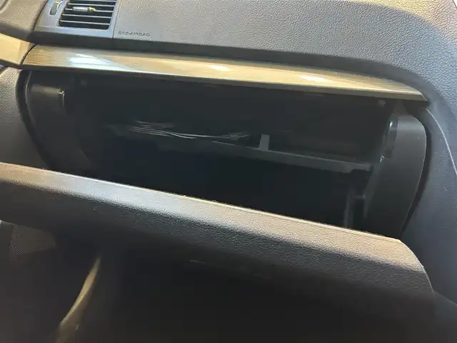 スバル レガシィ ツーリングワゴン 2．5iアイサイト 大阪府 2011(平23)年 9.6万km 白 社外ナビ/TV/バックカメラ/純正17インチAW/HIDヘッドライト/クルコン/パドルシフト/パワーシート/ETC/ドラレコ/スマートキー