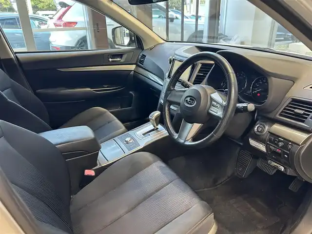 スバル レガシィ ツーリングワゴン 2．5iアイサイト 大阪府 2011(平23)年 9.6万km 白 社外ナビ/TV/バックカメラ/純正17インチAW/HIDヘッドライト/クルコン/パドルシフト/パワーシート/ETC/ドラレコ/スマートキー