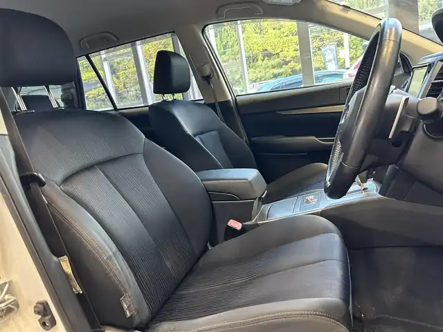 スバル レガシィ ツーリングワゴン 2．5iアイサイト 大阪府 2011(平23)年 9.6万km 白 社外ナビ/TV/バックカメラ/純正17インチAW/HIDヘッドライト/クルコン/パドルシフト/パワーシート/ETC/ドラレコ/スマートキー