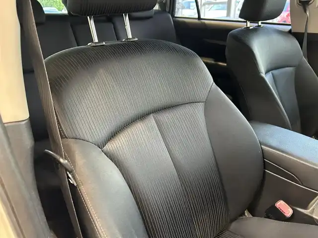 スバル レガシィ ツーリングワゴン 2．5iアイサイト 大阪府 2011(平23)年 9.6万km 白 社外ナビ/TV/バックカメラ/純正17インチAW/HIDヘッドライト/クルコン/パドルシフト/パワーシート/ETC/ドラレコ/スマートキー