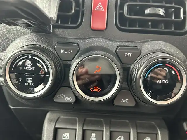 スズキ ジムニー XL 奈良県 2019(令1)年 3.3万km ブルーイッシュブラックパール3 1オーナー/4WD/純正ディーラーナビ(AVIC-RL710)/BT/CD/TV/SD/DVD//衝突軽減システム/レーンキープアシスト/横滑り防止装置/背面タイヤ/社外DEANホイール/ETC/ドラレコ/フルフラットシート/サイドエアバック/純正フロアマット/ターボ付/アイドリングストップ/オートLEDライト/保証書・取説・スペアキー付