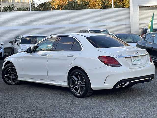 メルセデス・ベンツ Ｃ２００ ローレウスED スポーツプラスPKG 東京都 2020(令2)年 0.7万km ポーラホワイト 新車時保証書　整備記録簿/取扱説明書　/アクティブブレーキアシスト/アクティブディスタンスアシストディストロニック/アクティブブラインドウスポット/アクティブレーンキーピングアシスト/アクティブパーキングアシスト/アイドリングストップ/純正ナビ/フルセグTV/SD/BT/USB/AppleCarPlay/バックカメラ　ETC【2.0】/ドライブレコーダー【前後】/ヘッドアップディスプレイ/レザーシート/シートヒーター/フロントメモリー付パワーシート/スマートキー×2/パワートランクドア/LEDヘッドライト/オートライト/パドルシフト付皮巻きハンドル/AMG18インチアルミ