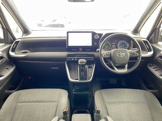 トヨタ ノア ハイブリッド G 兵庫県 2023(令5)年 6万km メタルストリームM ・純正10.5インチアルミホイールタイヤ/・Bluetooth/CD/DVD/USB/フルセグテレビ/・バックカメラ/・トヨタセーフティセンス/・プリクラッシュセーフティ/・レーントレーシングアシスト/・レーンディバーチャーアラート/・レーダクルーズコントロール/・オートマチックハイビーム/・ロードサインアシスト/・ドライバー異常時対応システム/・プロアクティブドライビングアシスト/・発進遅れ告知機能/・パーキングサポートブレーキ/・横滑り防止装置/・前後コーナーセンサー/・革巻きステアリング/・ステアリングスイッチ/・電動パーキングブレーキ/・オートホールドブレーキ/・両側パワースライドドア/・純正フロアマット/・LEDヘッドライト/・純正アルミホイールタイヤ/・ビルトインETC2.0/・取扱説明書/・保証書/・プッシュスタートボタン/・スマートキー