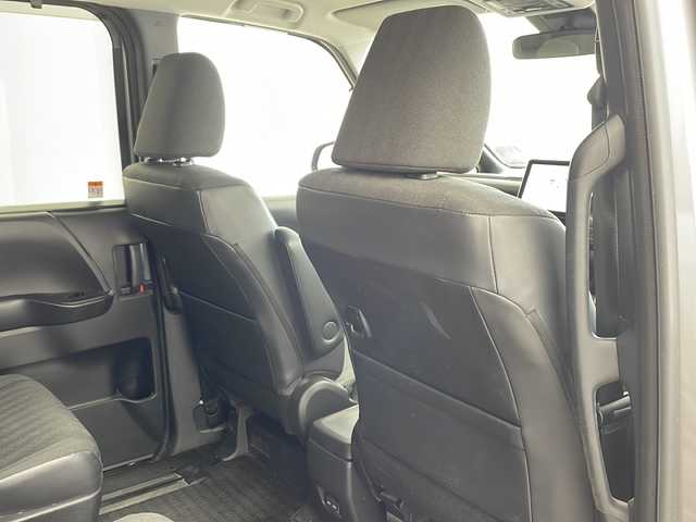 トヨタ ノア ハイブリッド G 兵庫県 2023(令5)年 6万km メタルストリームM ・純正10.5インチアルミホイールタイヤ/・Bluetooth/CD/DVD/USB/フルセグテレビ/・バックカメラ/・トヨタセーフティセンス/・プリクラッシュセーフティ/・レーントレーシングアシスト/・レーンディバーチャーアラート/・レーダクルーズコントロール/・オートマチックハイビーム/・ロードサインアシスト/・ドライバー異常時対応システム/・プロアクティブドライビングアシスト/・発進遅れ告知機能/・パーキングサポートブレーキ/・横滑り防止装置/・前後コーナーセンサー/・革巻きステアリング/・ステアリングスイッチ/・電動パーキングブレーキ/・オートホールドブレーキ/・両側パワースライドドア/・純正フロアマット/・LEDヘッドライト/・純正アルミホイールタイヤ/・ビルトインETC2.0/・取扱説明書/・保証書/・プッシュスタートボタン/・スマートキー