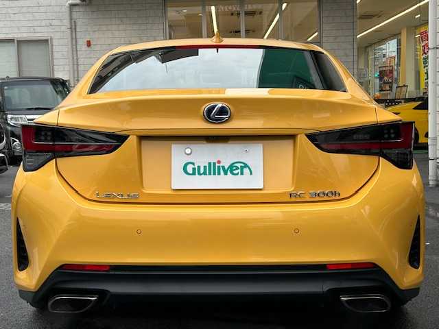 レクサス ＲＣ 300h Fスポーツ 東京都 2019(令1)年 4万km ネープルスイエローコントラストレイヤリング セーフティシステムプラス/純正SDナビ フルセグTV/CD DVD SD  Bluetooth/バックカメラ/サンルーフ/黒革シート/シートヒーター/エアシート（前席）/パワーシート（前席）/シートメモリ（D席）/角型３眼フルLEDヘッドランプ/プリクラッシュセーフティシステム/レーダークルーズコントロール/レーンディパーチャアラート/オートマチックハイビーム/革巻きステアリングホイール/パドルシフト/ブラックステンレスウィンドウモール/スペアキー/保証書＆取扱説明書