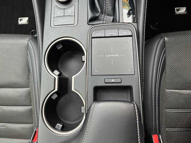 レクサス ＲＣ 300h Fスポーツ 東京都 2019(令1)年 4万km ネープルスイエローコントラストレイヤリング セーフティシステムプラス/純正SDナビ フルセグTV/CD DVD SD  Bluetooth/バックカメラ/サンルーフ/黒革シート/シートヒーター/エアシート（前席）/パワーシート（前席）/シートメモリ（D席）/角型３眼フルLEDヘッドランプ/プリクラッシュセーフティシステム/レーダークルーズコントロール/レーンディパーチャアラート/オートマチックハイビーム/革巻きステアリングホイール/パドルシフト/ブラックステンレスウィンドウモール/スペアキー/保証書＆取扱説明書