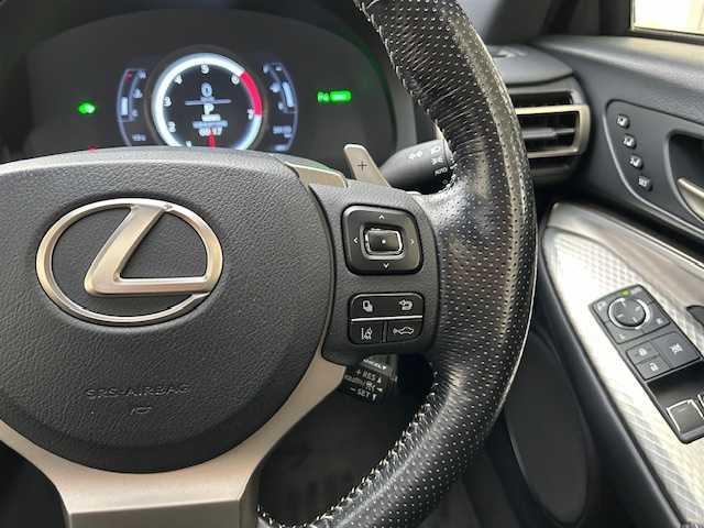 レクサス ＲＣ 300h Fスポーツ 東京都 2019(令1)年 4万km ネープルスイエローコントラストレイヤリング セーフティシステムプラス/純正SDナビ フルセグTV/CD DVD SD  Bluetooth/バックカメラ/サンルーフ/黒革シート/シートヒーター/エアシート（前席）/パワーシート（前席）/シートメモリ（D席）/角型３眼フルLEDヘッドランプ/プリクラッシュセーフティシステム/レーダークルーズコントロール/レーンディパーチャアラート/オートマチックハイビーム/革巻きステアリングホイール/パドルシフト/ブラックステンレスウィンドウモール/スペアキー/保証書＆取扱説明書